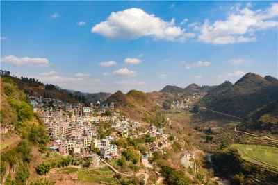 文山侬人谷风景美如画，养在深闺待人识