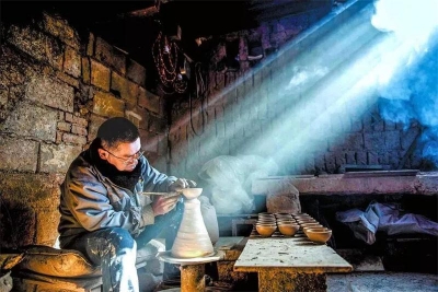 【华宁陶匠】汪霄洪——与窑为伴，静水深流