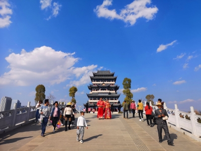 文旅活动丰富多彩 春节长假103.28万人次游保山 
