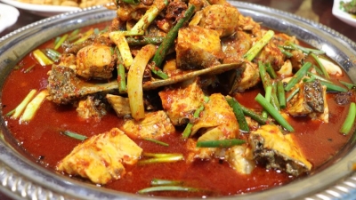 【大理非遗陪你过大年（一）】年夜饭的主角——大理酸辣鱼