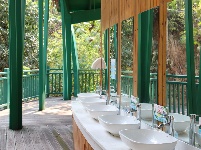 西双版纳原始森林公园九龙飞瀑旅游厕所