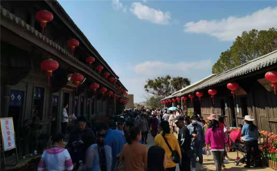 蒙自市“三保障”确保春节假期文旅市场平稳有序