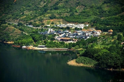 三月 一起走进蔓耗多彩的春天