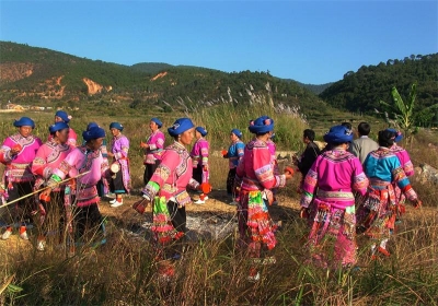 玉溪非遗 | 扬武彝族民间传统文化的灵魂和精髓——彝族烟盒舞