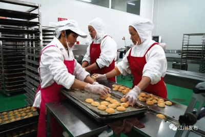 花香伴饼香 鲜香溢春味！江川“小饼子”闯出大市场