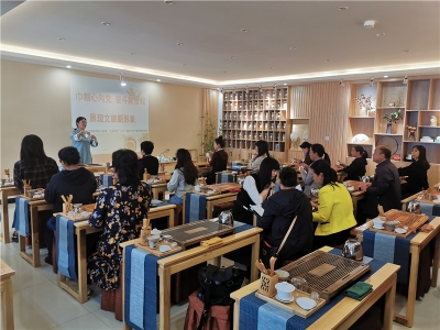 学茶艺做香包，红河州文旅局举办妇女节活动