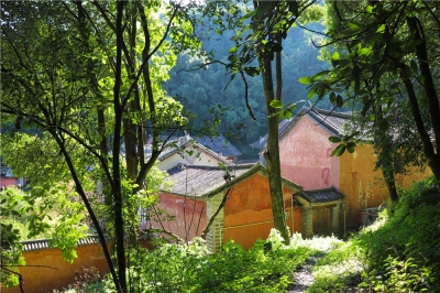 道教圣地 彝祖故里 探幽大理巍宝山