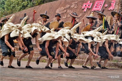 “中国·双柏2021彝族虎文化节” 传统民族文化引爆云端流量
