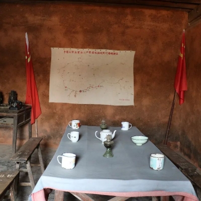 从大理新庄出发一路向北，重走红色征途