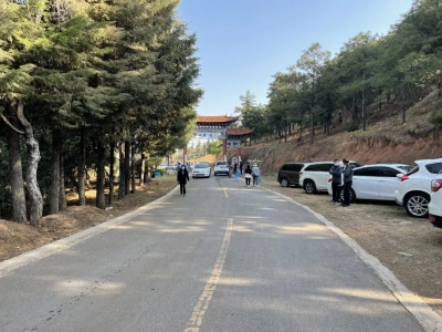 “鲜花换纸钱” “丝带寄哀思”！今年清明，大理这样祭扫