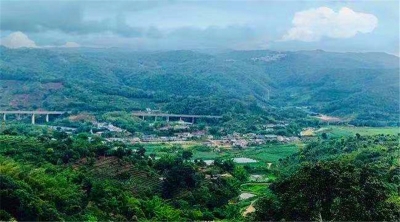在曼歇坝，遇见乡愁