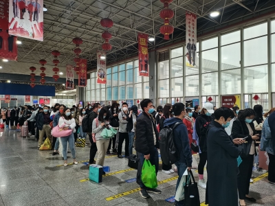 别担心买不到票，云南铁路适时增开列车满足“五一”出行需求！