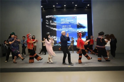 从丝绸之路到跨文化对话的“哈尼之夜”