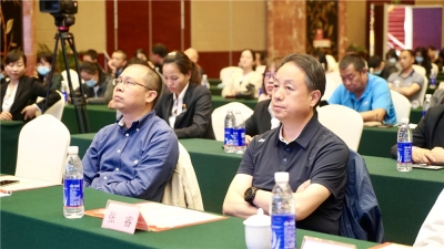 云南世博集团举办“红土地之歌”演讲比赛 ​彰显新时代世博人的精气神  