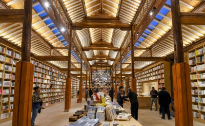 有书为梦 随处可栖 | 世界读书日，到大理这些美到开挂的高颜值书店“闲闲”吧