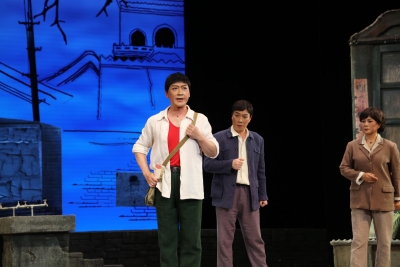 庆祝中国共产党成立100周年 优秀舞台艺术作品《回家》在昆展演