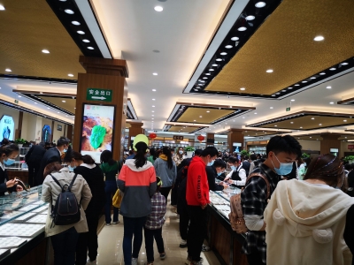 大理鹤庆“五一”假期旅游市场复苏势头强劲