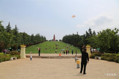 玉溪市“花红五月，乐游玉溪”旅游系列活动迎来首批团队游客