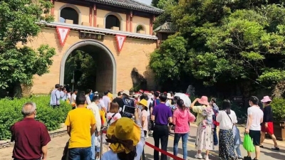 聚焦五一 | 红河州多地旅游热度持续攀升，多家酒店一房难求！