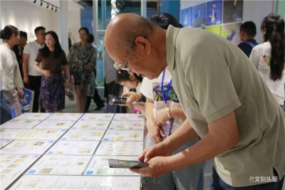 COP15 | 方寸之间，鸟瞰世界 ！“凤翎南现”生物多样性鸟类科普主题展在昆开幕