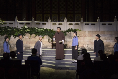 座无虚席！《钱南园》《闻一多》在个旧云庙庭院剧场演出备受好评