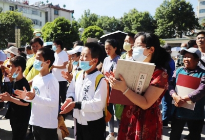 “致敬初心，美在耕耘”书画作品展在大理州图书馆开展