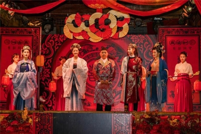 茶马古城“五一”份火爆，你“入戏”了吗？ 
