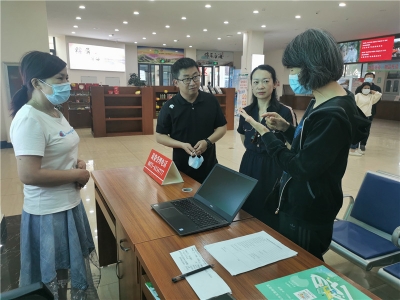 曾艳到红河州检查时强调 加大“30天无理由退货”宣传力度 早日实现全覆盖