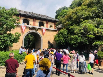 吃洋芋、看歌舞、拍美照！红河旅游玩场特别多多多多多……