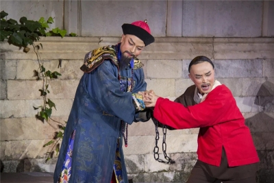 座无虚席！《钱南园》《闻一多》在个旧云庙庭院剧场演出备受好评