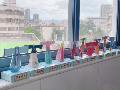 增强对传统文化的自信 昆明市莲华小学开展汉服文化主题活动