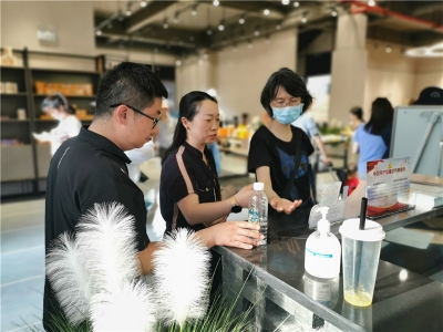 曾艳到红河州检查时强调 加大“30天无理由退货”宣传力度 早日实现全覆盖