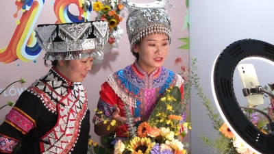 云南铁路助力“6·18”电商节云花畅销