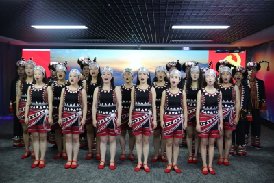 奋斗百年路 云南省邮政管理局唱响《阿佤人民唱新歌》