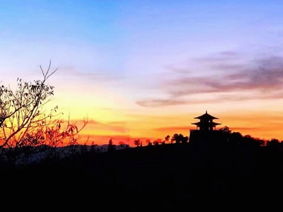 流霞清风，云卷云舒......仲夏的普洱茶博览苑美到了极致！