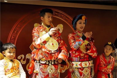 来香格里拉结婚吧！独克宗花巷第5颗陨石酒店 专业团队打造私人订制藏风婚礼