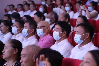 一堂生动的党史课！祥云县第十三次党代会参会人员观看红色花灯剧《王德三》