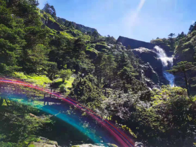依山傍瀑｜山是眉峰聚，瀑是眼波横，这里是轿子山！
