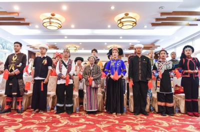 云南民族村组织观看“庆祝中国共产党成立100周年庆祝大会”视频直播