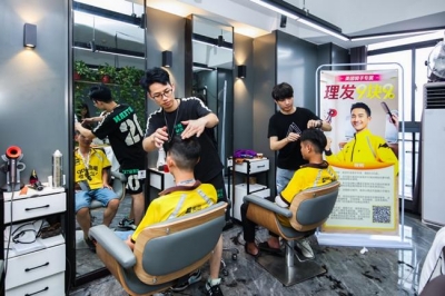 美团外卖成立骑手服务部 联合全国2200家餐厅推出骑手专属折扣餐