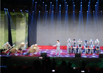 丽江市举行庆祝中国共产党成立100周年文艺晚会