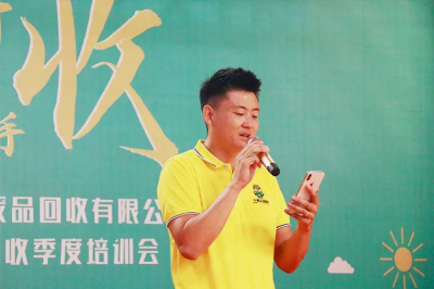 2000㎡旧衣服分拣中心落地昆明，你的旧衣服有地方收了！