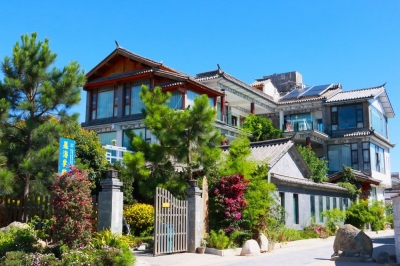 隐于山水间，住在诗画里——大理墨海客栈