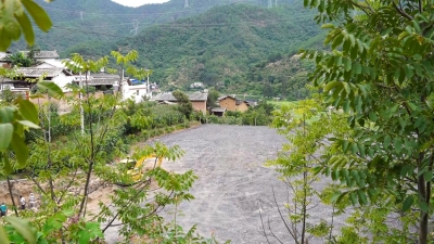 我为群众办实事丨中和镇加快推进村民小组停车场建设
