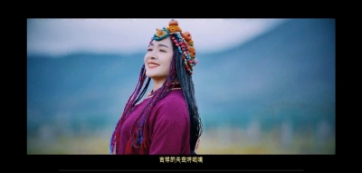 云南普米族歌唱家茸芭莘那首发《吉祥的天空》MV，为西藏和平解放70周年献上祝福！