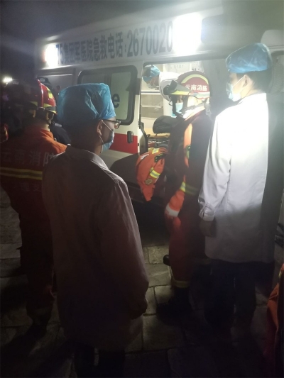 游客被困苍山 洗马潭索道深夜协助救援