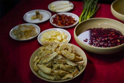 来昆明这家地道的宣威菜馆 感受不一样的美食魅力