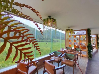 惊艳了时光！云南大滇西旅游环线上，竟藏着这么美的半山图书馆