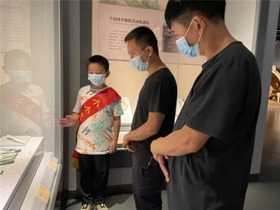 家乡故事我来讲 小小志愿者在红河州博物馆充实度暑假