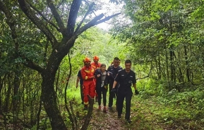 16名驴友被困原始山林，贵州出动300余人紧急救援